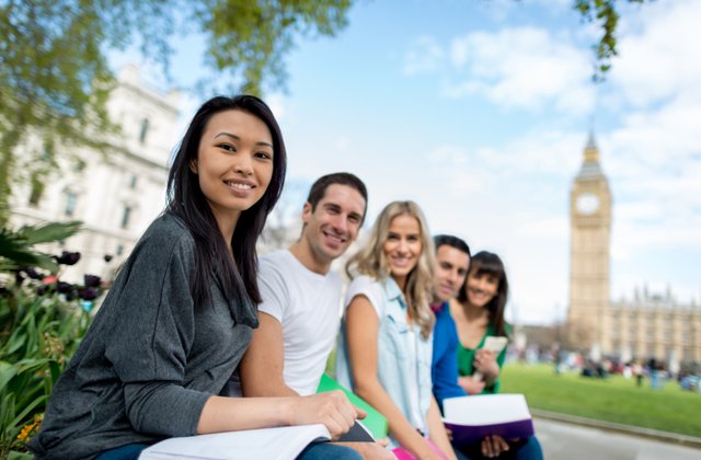 How to Earn Study Abroad Scholarships?